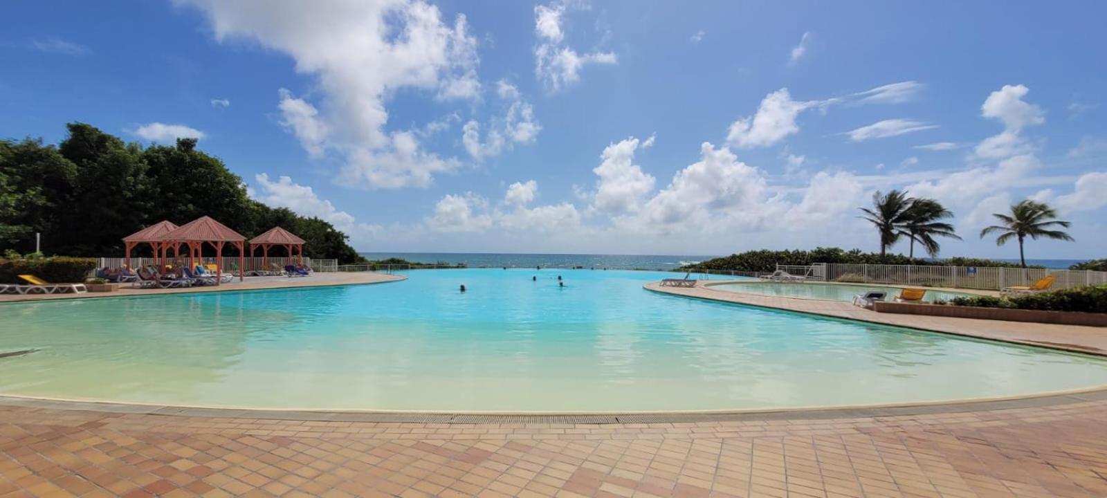 Brin D'Ile Anse Des Rochers Vue Mer A 50 M De La Plage Et Piscine Saint-Francois  Ngoại thất bức ảnh